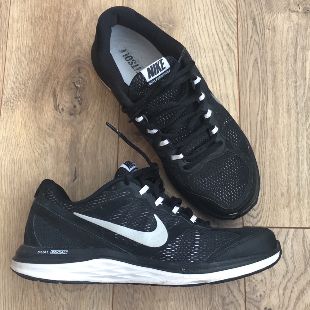 NIKE Men’s Dual Fusion Run 3